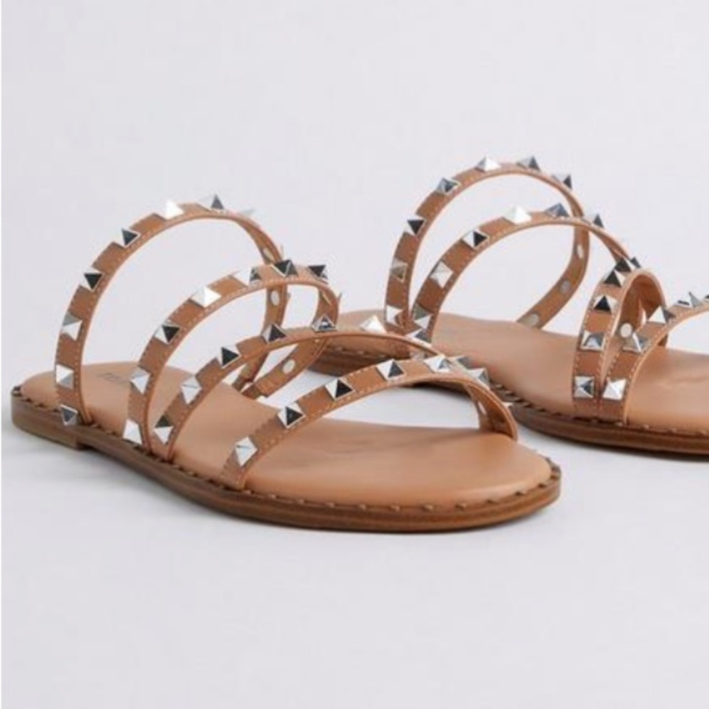 NWT Torrid Beige Studded Strap Sandal Size 8.5WW